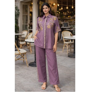 คอลเลคชั่นชุดเซ็ตผู้หญิงแขนสั้นสุดฮิต ราคาประหยัด เหมาะสำหรับใส่ทำงานและไปงานปาร์ตี้ - Product Image 1