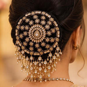 Coiffe en bois faite à la main avec pierres Kundan pour femme – Élégance et charme pour mariage, douche nuptiale, Halloween, Noël - Product Image 1
