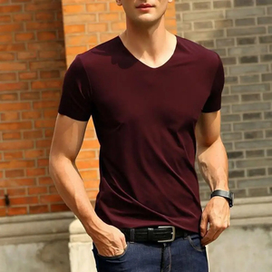 เสื้อยืดคอกว้างผู้ชาย ราคาส่ง OEM ระบายอากาศได้ดี ราคาถูก ผ้าฝ้าย 100% ทรงเข้ารูป แห้งเร็ว เสื้อยืดคอกว้างผู้ชายแบบเรียบ - Product Image 1