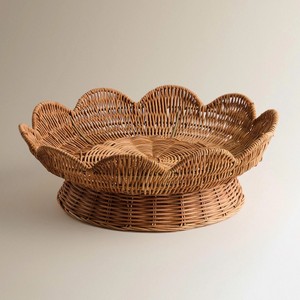 Stylish <b>Wicker</b> Scallop Rattan Bowl Modern Serving Bowl For Snack Serving, <b>Coffee</b> <b>Table</b> And Home Decor - Product Image 1