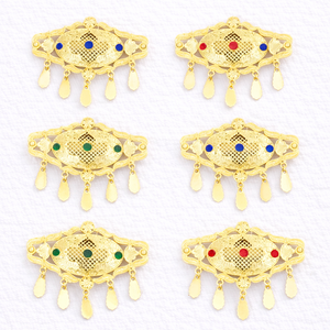 MOLL JEWELLERS Mini-animaux en alliage plaqué or vintage, faits à la main, écologiques, étanches, élégants, à la mode, avec perles scintillantes et pompon - Product Image 3