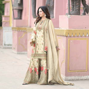 Vêtements et accessoires musulmans traditionnels : Ensemble Sharara et Dupatta imprimé numérique avec dentelle Latkan, beige, taille L, 950g, fabriqué à Hong Kong - Product Image 2