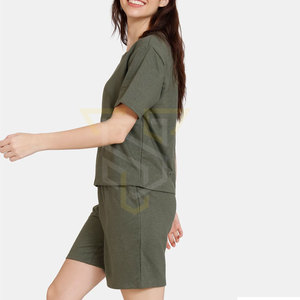 Ensemble de chemises et shorts en matériau durable, faible MOQ, logo personnalisé imprimé, ensemble de chemises et shorts légers - Product Image 2