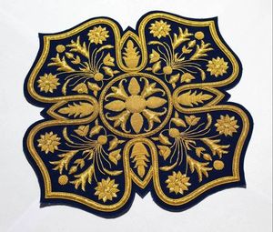 Badge brodé main de luxe avec applique florale en fil de bouillon, effet 3D en relief, écologique, résistant à l'eau, personnalisable - Product Image 4