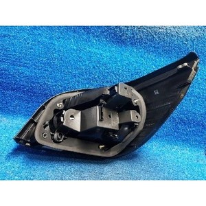 ไฟท้ายซ้ายมือสอง รุ่น 5 ซีรีส์ 7165737 - Product Image 4