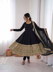 Conjunto de Kurti Anarkali Negro Bordado para Mujer, Manga Larga, Dupatta, Ropa Étnica para Fiesta o Boda - Product Image 2