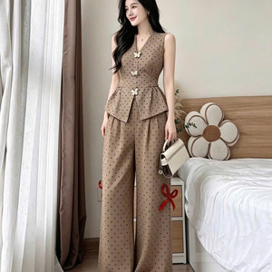 ชุดเสื้อผ้าผู้หญิงสองชิ้นสำหรับฤดูร้อน สไตล์ลำลอง สวยหรู ผลิตจากผ้าฝ้าย เป็นมิตรต่อสิ่งแวดล้อม ซักได้ สวมใส่สบาย คอปกแบบไม่มีปก ทรงเข้ารูป ยาว สีพื้น - Product Image 5