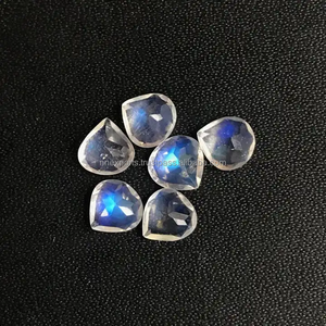 Pierre précieuse naturelle en pierre de lune arc-en-ciel facettée en forme de cœur de 4 mm, qualité supérieure, bijoux de luxe en pierre de lune provenant d'un fabricant régulier - Product Image 1