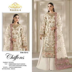 Costume pakistanais de créateur en mousseline de soie avec broderie, travail de sequins et travail Khatli pour la saison des fêtes, exportation en Inde à prix de gros - Product Image 3