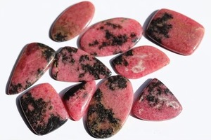 Vente en gros de pierres précieuses naturelles de rhodonite, cabochons de qualité rose pour la fabrication de bijoux - Product Image 5