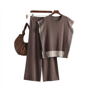 Ensemble pull tricoté pour femme, haut sans manches à col rond, pantalon large uni, décontracté, coupe ample, en laine respirante pour l'hiver - Product Image 5