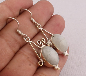 Pendientes de Plata de Ley 925 con Piedra Lunar Arcoíris Natural, Pendientes Colgantes de Piedra Lunar de Fuego Azul para Mujer - Venta al por Mayor de Piedras Preciosas - Product Image 3