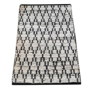 Reasonable Price Leather Recycled Chindi Rug Indian Manufacturer Throw Rugs Living Room Large Area Leather Rugs - Product Image 6