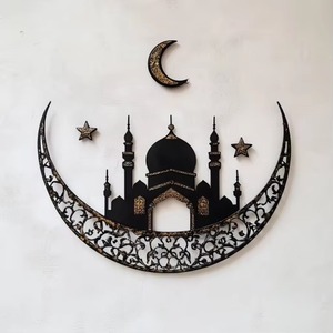 Decoración de Pared de Mezquita de Metal Hecha a Mano para Ramadán con Detalles Dorados y Luna Creciente, Adorno Interior de Tamaño Mediano - Product Image 6