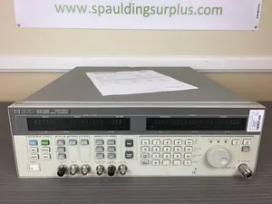 Generador de Señales Sintetizadas HP 83732B, Fuente de Señales RF de 10 MHz a 20 GHz para Pruebas de I+D - Product Image 3