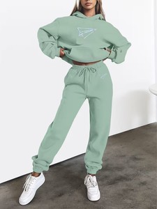 Ensemble de survêtement unisexe en polaire vert décontracté pour l'hiver, avec sweat à capuche zippé intégral et pantalon de jogging imprimé en relief - Product Image 2