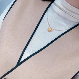 Collar de Perlas Naturales de Agua Dulce de 5-6 mm con Cabeza de Gatito Finamente Tallada, Estilo Europeo Americano, Colgantes de Moda para Clavícula - Product Image 2