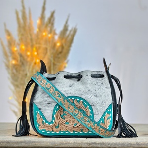 Bolso Bandolera de Cuero Genuino Hecho a Mano para Mujer, Impermeable, con Grabado Turquesa, Estilo Bohemio, Cierre de Cremallera, Bolsos de Cuero Walla - Product Image 1