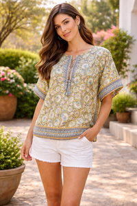 Blusa corta de algodón con estampado floral para mujer, con detalle de borde, estampado de flores rosas, camisa con botones, ropa de playa de verano, blusa informal estilo bohemio. - Product Image 2