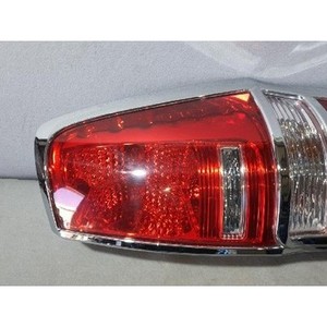 Luz Trasera Derecha Usada H-1 924024H000 - Product Image 2