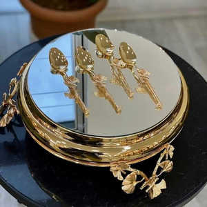 Support à gâteau en métal à deux niveaux de qualité supérieure avec assiettes en verre rondes réutilisables pour la maison, l'hôtel, le restaurant, la décoration de cuisine, en provenance d'Inde - Product Image 5