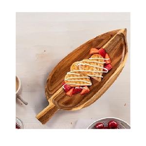Bandeja de madera Plato de madera a precio razonable Plato de diseño de hoja de madera maciza para restaurante Hotel Hogar Plato de postre - Product Image 1