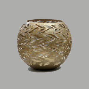 Home Hotel Decor Pièce maîtresse de haute qualité Vaisselle Bougeoir Pot de métal Cutwork Golden Hold Candle - Product Image 1
