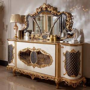 Elegante Juego de Comedor Francés de Madera de Caoba Maciza, Tallado a Mano, Acabado en Crema Marfil y Dorado, con Aparador y Espejo - Product Image 3