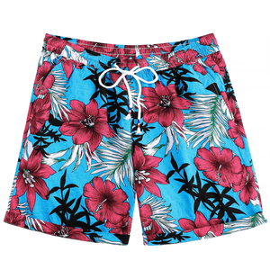 Shorts de plage pour hommes à imprimé palmiers, taille élastique avec cordon de serrage, style tropical décontracté pour l'été et les vacances, coloré, avec chemise blanche pour homme, été - Product Image 1