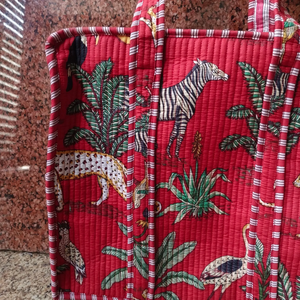Bolso Tote de Algodón Acolchado con Estampado Animal Rojo Hecho a Mano, con Cierre, Motivos de Cebra, Guepardo y Aves Exóticas, Estilo Bohemio, para Compras - Product Image 4