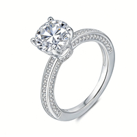 Bague en moissanite de forme ronde plaquée platine 2 carats, bague de fiançailles tendance pour femmes avec certification GRA