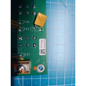 Carte de distribution d'alimentation Lam Research PCB DC POWER DIST 810-010026-002, utilisée comme telle quelle, pièces d'équipement semi-conducteur d'époque - Product Image 4