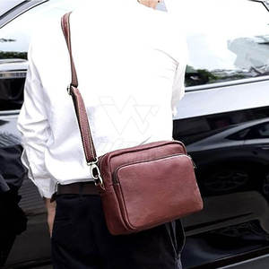 Bolso Bandolera de Hombro Personalizado para Hombre, de Cuero Genuino, con Cierre de Cremallera, Diseño Duradero y Moderno - Product Image 3