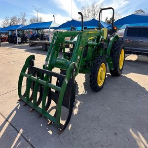 Tractor John Deere con cuchara rastrera para raíces, calidad premium, compra con entrega rápida en todos los modelos para profesionales - Product Image 6