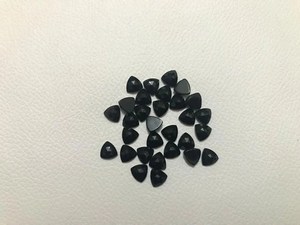 Spinelle noire naturelle de qualité supérieure, taille triligne rose, pour la fabrication de bijoux, au prix de gros direct usine, spinelle du fabricant - Product Image 1