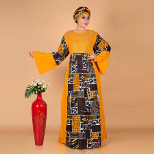 ชุดคาฟตันผ้าเรยอนพร้อมปักลายละเอียดที่ช่วงคอเสื้อ ดีไซน์ลายศิลปะ แขนเสื้อทรงบาน และความยาวคลุมเท้าที่พลิ้วไหว - Product Image 4