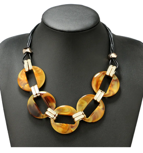 Collier unique en perles de résine bohèmes, bijoux fantaisie colorés, chaîne plaquée or, imitation perle, accessoire de fête pour femme - Product Image 5