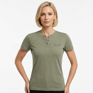 T-shirt à manches courtes pour homme, vert olive, col en V, avec logo d'aile en relief, coupe classique, style décontracté - Product Image 6