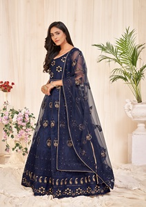 ชุดอานาร์กาลีสำหรับผู้หญิงขายดีที่สุด เหมาะสำหรับงานแต่งงานและงานเลี้ยง แขนสามส่วน ผ้าเน็ตเครป เย็บกึ่งสำเร็จรูป - Product Image 5