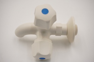 Robinet d'eau froide en plastique POM blanc au design moderne personnalisable, robinet de salle de bain écologique, installation facile, garantie 1 an - Product Image 4
