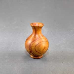 Vase en bois artisanal pas cher avec finition naturelle lisse pour la table basse, l'entrée et la décoration de la salle à manger par AALIYAN IMPEX - Product Image 4