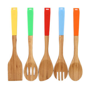 Juego de cubiertos de madera de acacia, mango, pino, madera roja y otras maderas disponibles con diseño personalizado por M.I.G. EXPORTACIONES. - Product Image 6