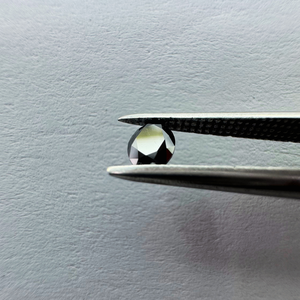 Pierre de diamant naturel noir ovale taillée de 4 mm * 3 mm, sertie, à facettes, certifiée IGI pour la fabrication de bijoux - Product Image 4