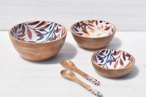 Juego de Tazones de Madera Hechos a Mano para Servir Ensaladas con Cuchara Ranurada, Resistentes al Calor y Ecológicos, para Frutas y Comidas - Product Image 4