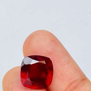 Lote al por mayor de piedras preciosas sueltas calibradas facetadas de granate rojo natural de 7x7 mm con corte cuadrado tipo cojín para fabricación de joyas - Product Image 4