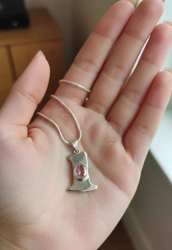 กุหลาบสีชมพูอ่อน