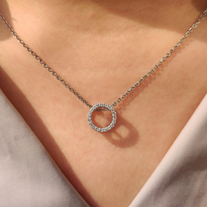 Collier Pendentif Cercle en Argent 925 Plaqué Rhodium avec Diamant pour Femme, Chaîne Géométrique Minimaliste, Idéal au Quotidien - Product Image 1