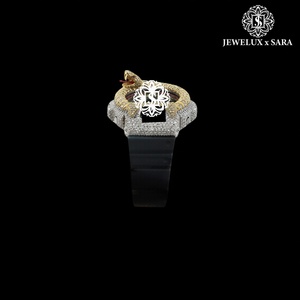 นาฬิกาเพชรสายหนังมอสซาไนต์สีโรสโกลด์ประดับเพชรเต็มเรือน ขายดีอันดับต้นๆ เหมาะสำหรับงานปาร์ตี้กลางคืนและใช้ในคลับ มีจำหน่ายในราคาส่งออก - Product Image 3