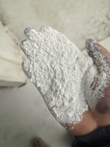 TOP QUALITY HYDRATED <b>LIME</b> FOR AIR QUALITY MANAGEMENT AND POLLUTION CONTROL CA(OH)2 MIN 90% EXPORTING TO THE PHILIPPINES, KOREA - Product Image 3