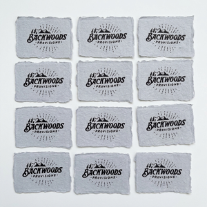 Tarjetas de presentación con bordes decorativos hechos a mano, textura elegante y un aspecto distintivo para una imagen profesional. - Product Image 1